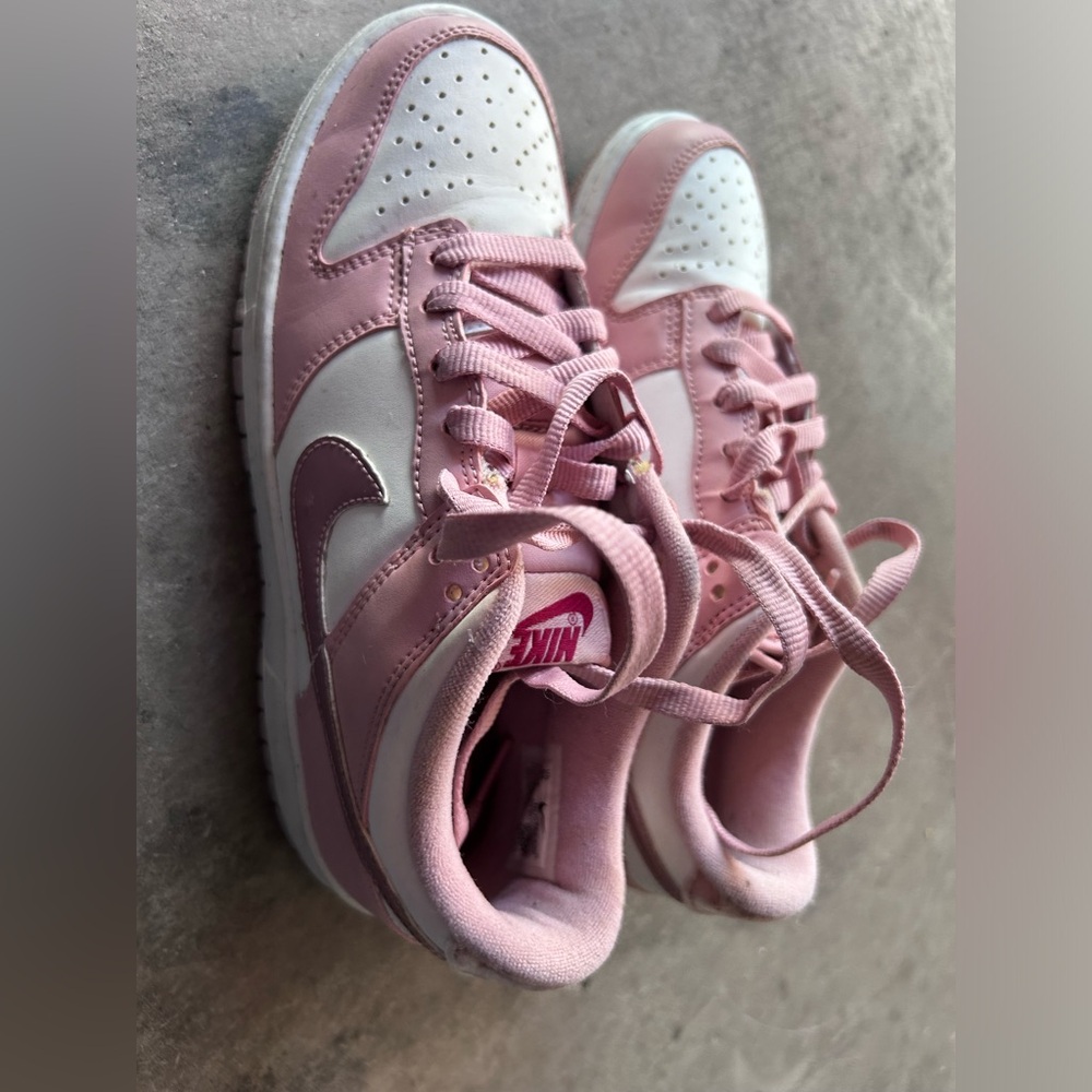 Nike Dunk Low GS ‘Pink Velvet’ -D06485 600
